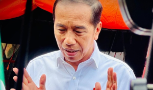 Jokowi soal Perbaikan Jalan Lampung: Yang Provinsi Tak Mampu, PUPR Ambil Alih
