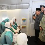 Wapres Makruf Amin lepas jemaah haji kloter pertama