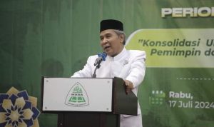 Teungku Muhammad Yusuf A Wahab atau Tu Sop usai dilantik sebagai Ketua Umum PB HUDA periode 2023-2028 di Hotel Grand Aceh Syariah, Gampong Lamdom, Banda Aceh, Rabu, 17 Juli 2024. Foto for Line1.News