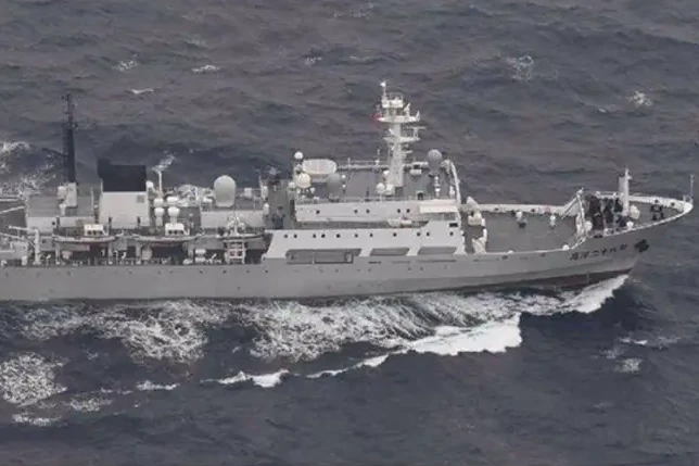 Kapal Survei Angkatan Laut Cina Terobos Perairan Teritorial Jepang