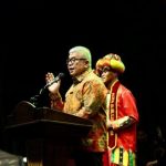 Pj. Gubernur Aceh, Bustami, SE, M.Si, saat memberikan sambutan serta arahan dan membuka secara resmi Aceh Entrepreneur Expo 2024 di Lapangan Sada Kata, Kota Subulussalam, Jum'at, (2/8/2024). Foto: Humas Pemerintah Aceh
