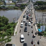[FOTO] Ribuan Pendukung Fathani-Zarkasyi Konvoi ke KIP Lhokseumawe
