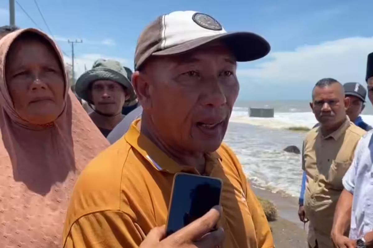 Keuchik Lhok Pu'uk T Bahtiar. Foto: Line1.News/Fajar