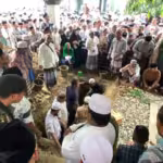 Allahuyarham Tu Sop Dimakamkan dalam Kompleks Dayah Babussalam Al Aziziyah Jeunib