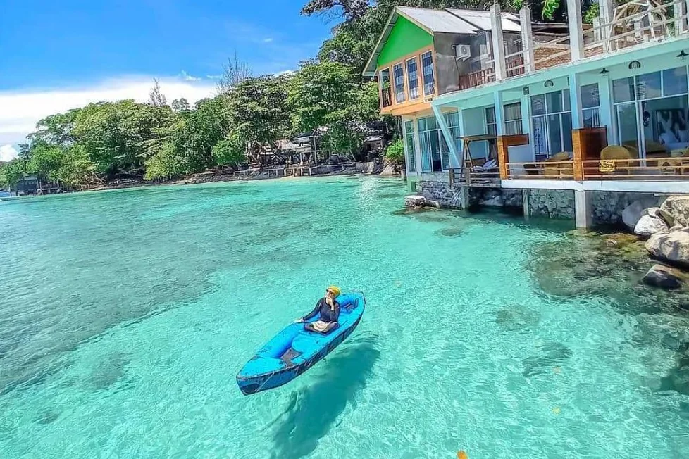 Keindahan air laut di Pantai Iboih, Sabang, Foto: Instagram.com/dina_iswara94