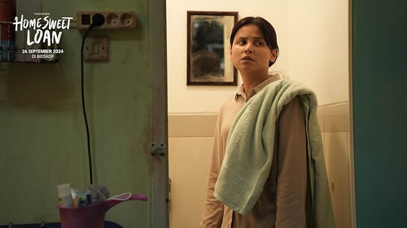 Yunita Siregar dalam salah scene 'Home Sweet Loan'. Foto: imdb.com