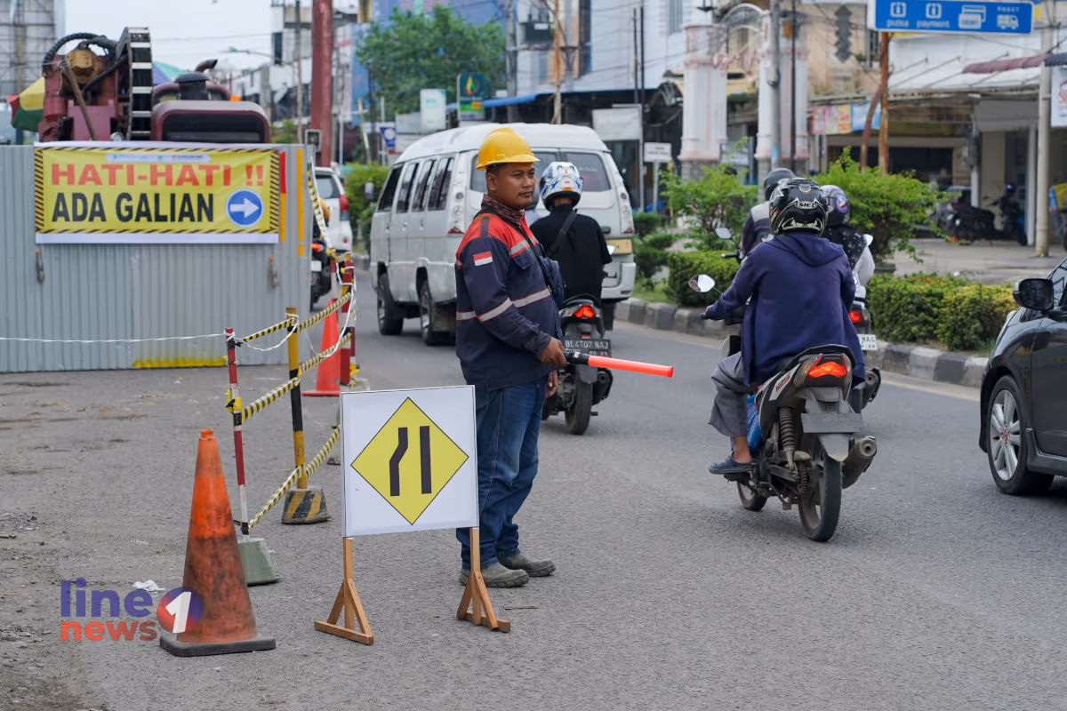 depan masjid cunda (7)