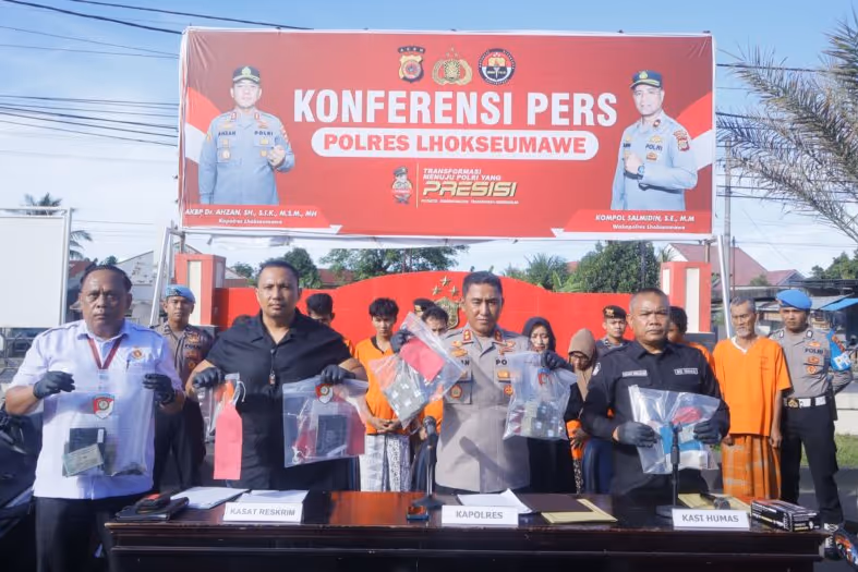 Konferensi pers di Mapolres Lhokseumawe
