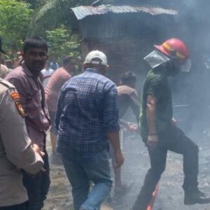 Kebakaran di Muara Dua