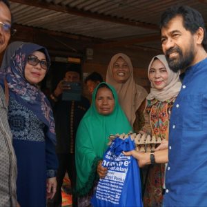 Mualem tinjau calon penerima rumah layak huni di Singkil