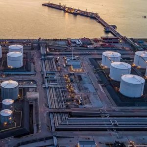 Ilustrasi tangki penyimpanan minyak