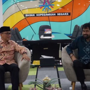 Mualem bersama Kepala BKN