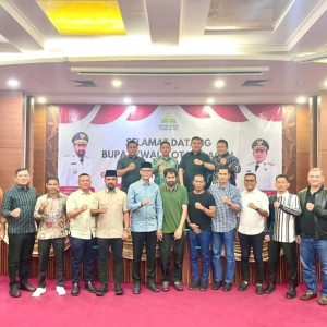 Mualem dan bupati wali kota