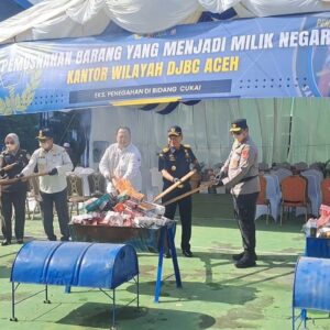Pemusnahan ribuan batang rokok ilegal
