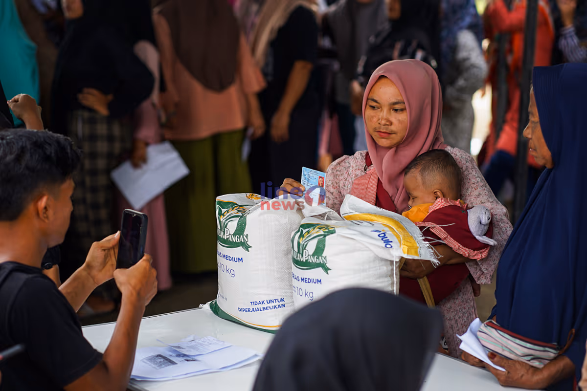 penyaluran beras bantuan pangan line1.news yasir (5)