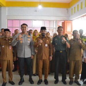 Foto bersama usai launching SPPG Paya Bili Sa