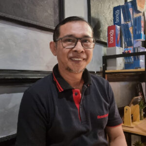 Iskandar Dewantara