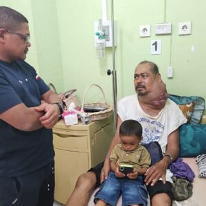 Kepala BRA besukk mantan kombatan penderita tumor