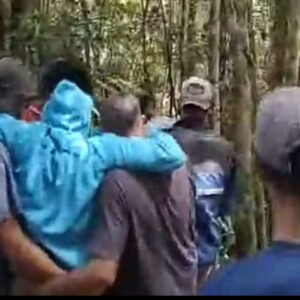 Korban Helmiadi dievakuasi