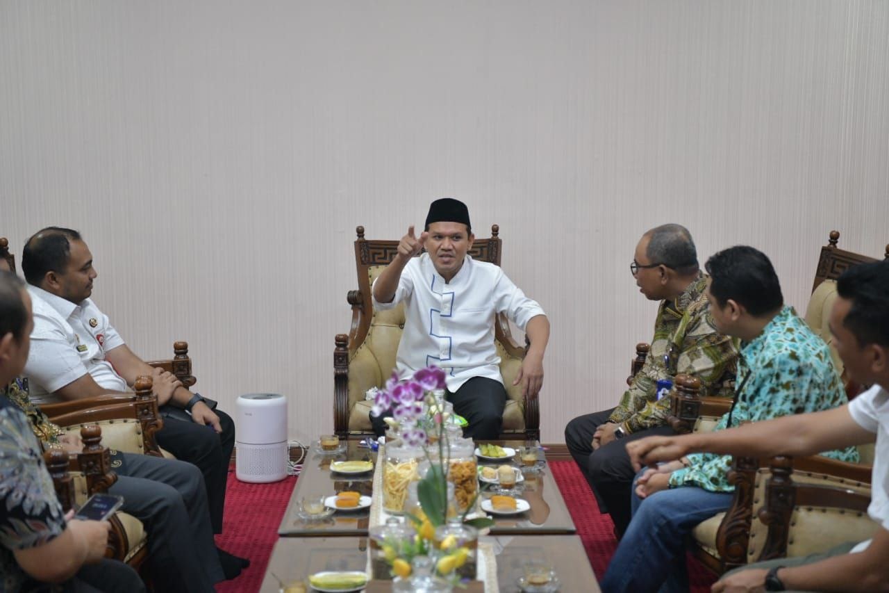 Wagub Fadhlullah dan PT Pos Indonesi