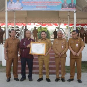 Wali Kota Lhokseumawe terima penghargaan dari BKN