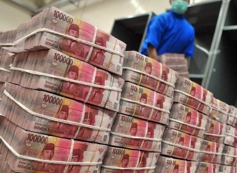 Ilustrasi uang banyak