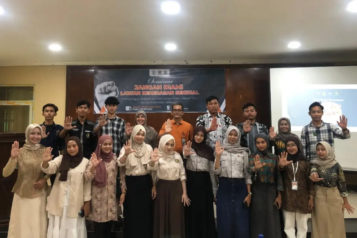 Peserta dan pemateri seminar