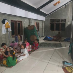 Korban banjir Gampong Matang Arongan