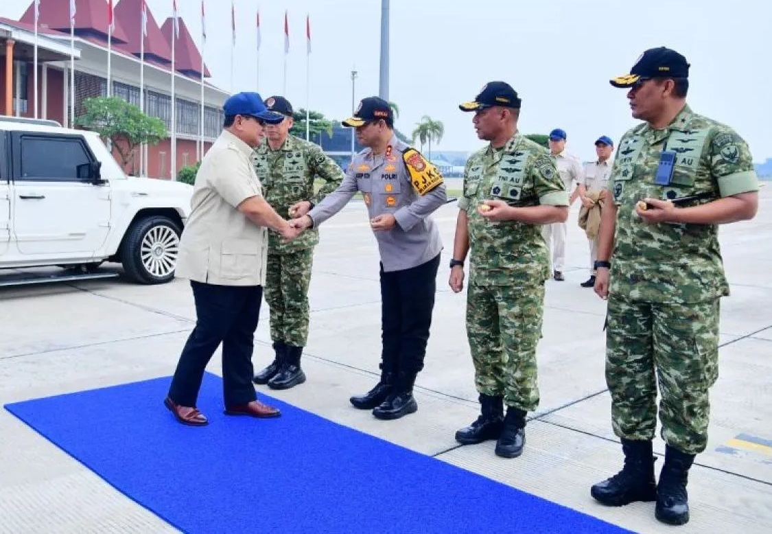 Prabowo saat akan bertolak ke Aceh