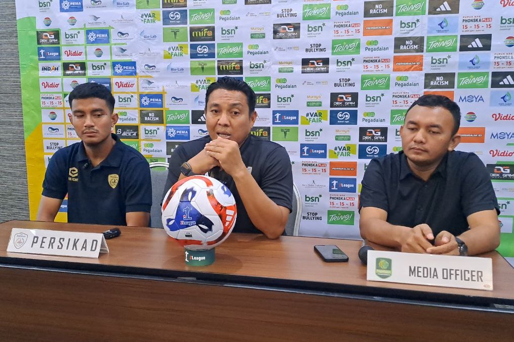 Pelatih Persikad Depok Achmad Zulkifli