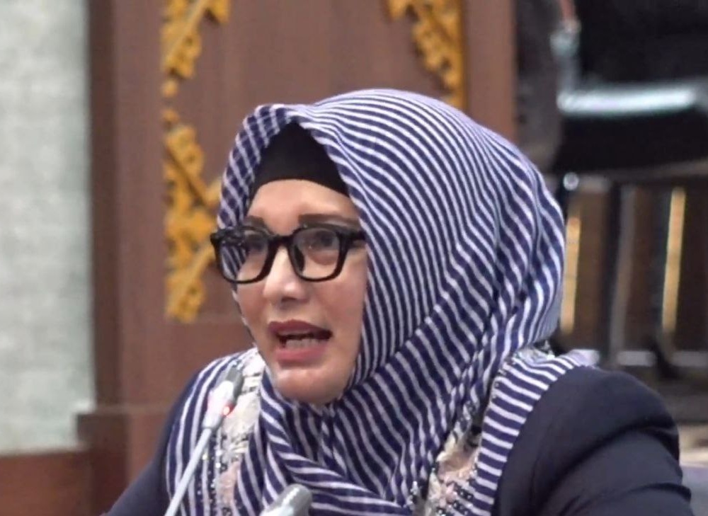 Anggota DPRA Nora Idah Nita