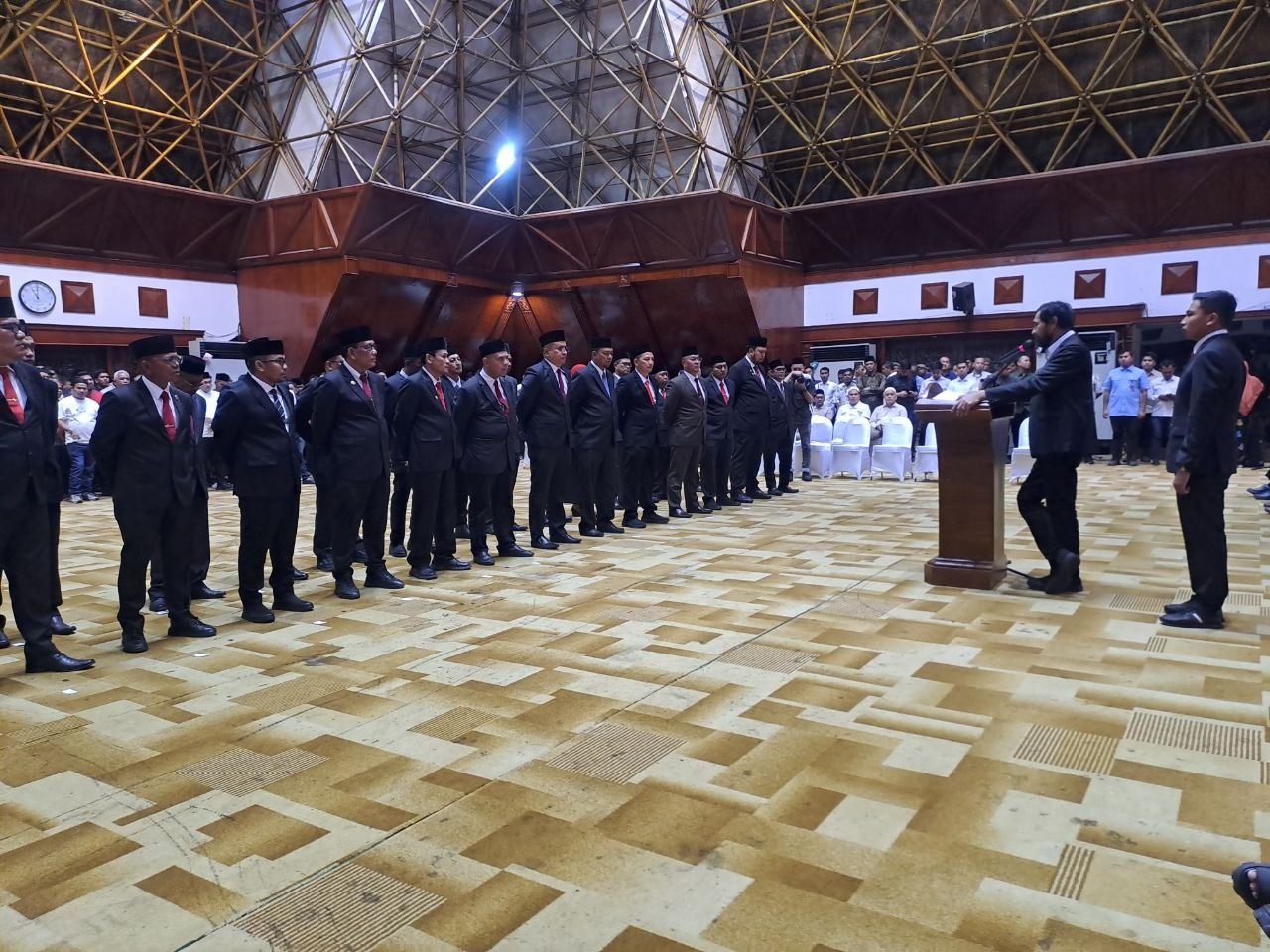 Mualem pidato usai lantik pejabat eselon II