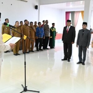 Bupati Muharram kukuhkan tiga pejabat