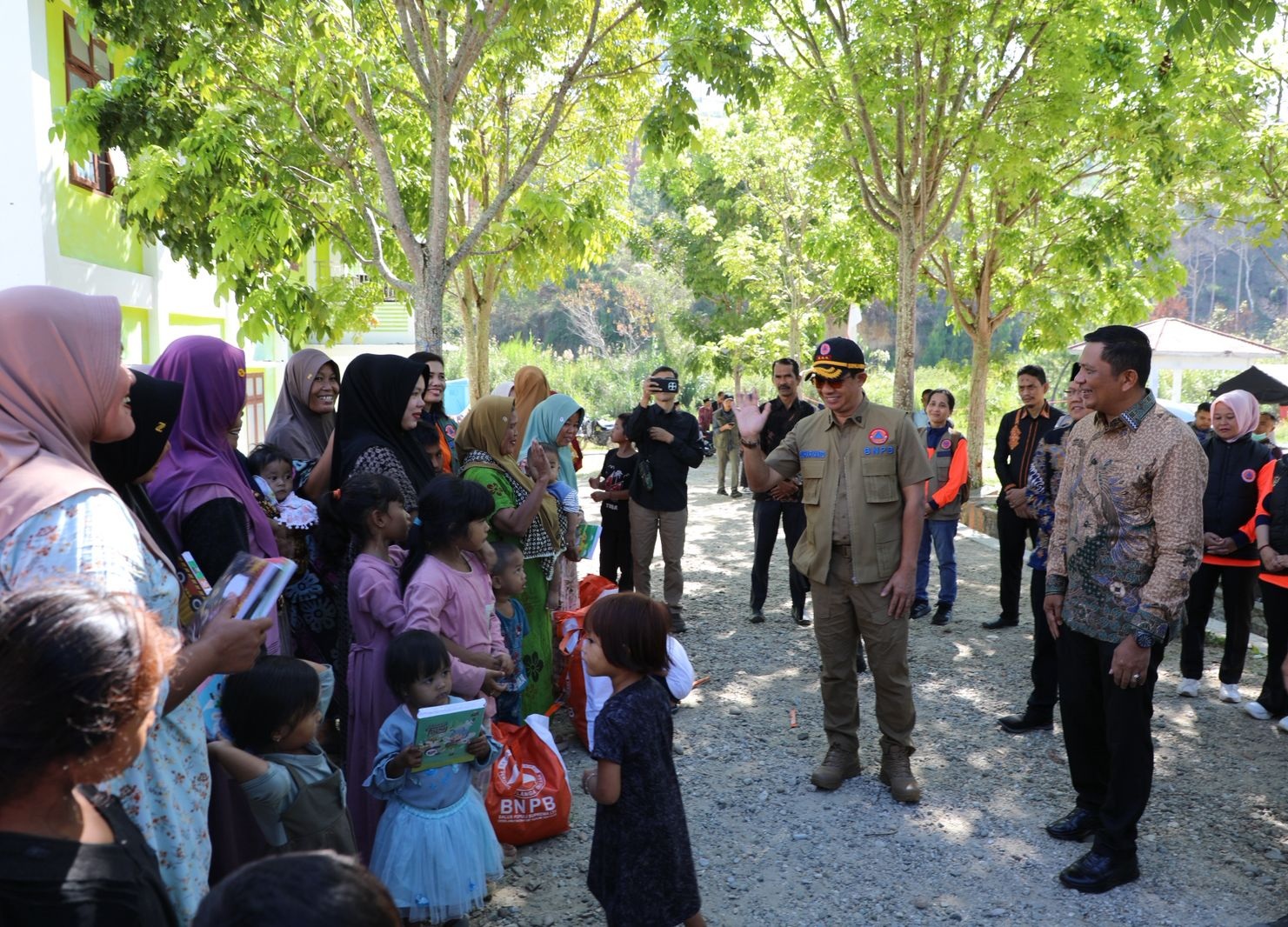 Kepala BNPB menyapa penyintas di BLK Gayo Lues