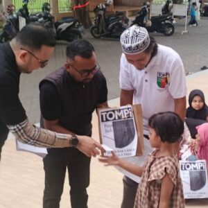 TOMPi baju lebaran anak yatim