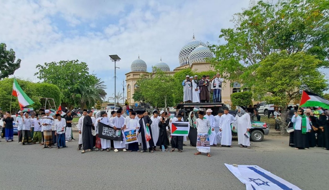 Aksi solidaritas Palestina Iran di Lhokseumawe