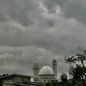 Cuaca mendung di Tungkop