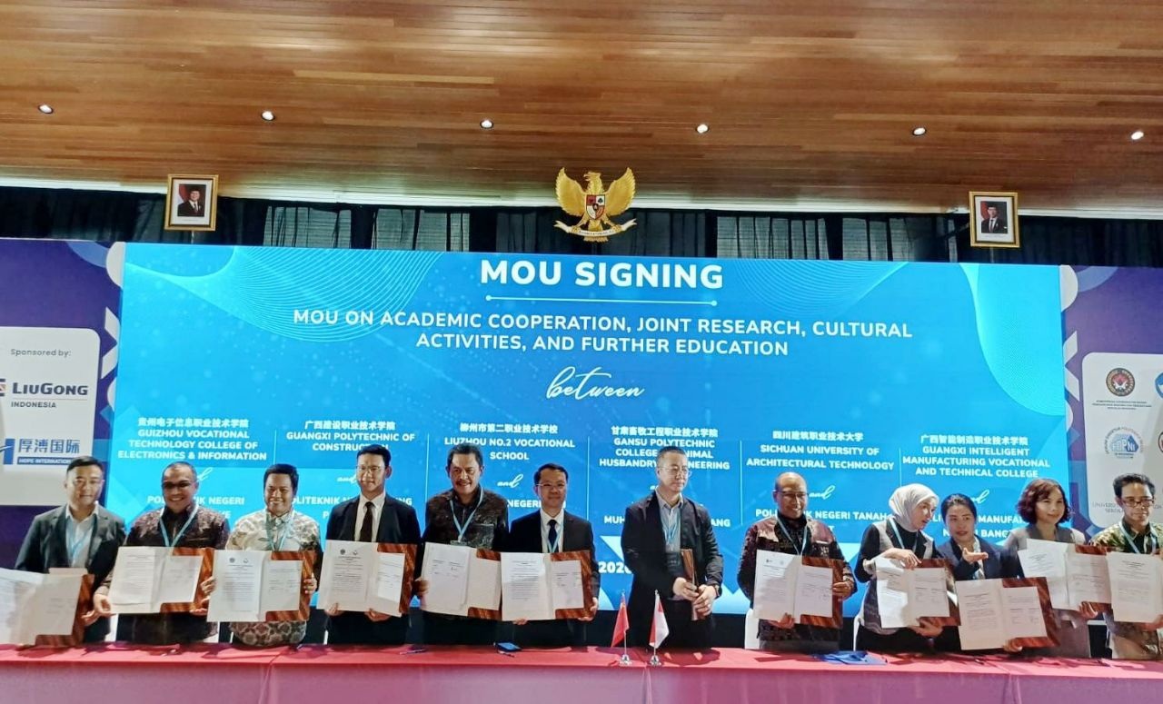 Direktur PNL teken MoU dengan kampus Tiongkok