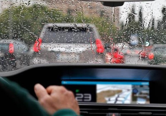 Ilustrasi berkendara