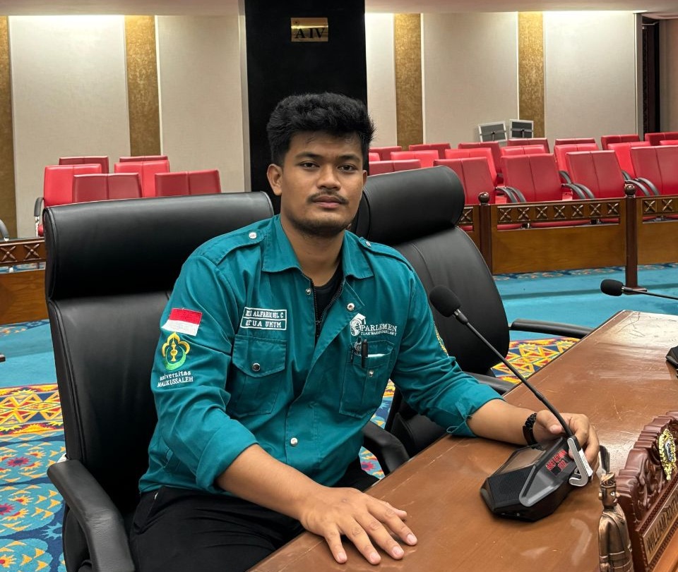 Ketua Umum DPM Unimal Rendi Al Fariq Del Chandra