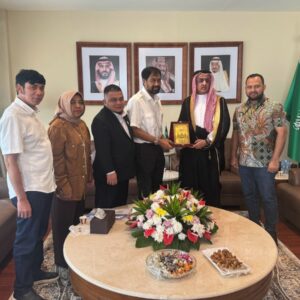 Mualem bertemu Duta Besar Arab Saudi untuk Indonesia Faisal