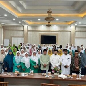 Pengurus Fatayat NU Aceh bersama PWNU