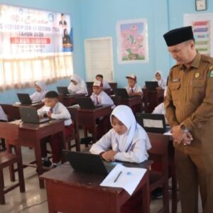Sekda Mursyid pantau TKA SD 2026
