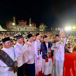 lautan manusia masjid agung meulaboh tabligh akbar