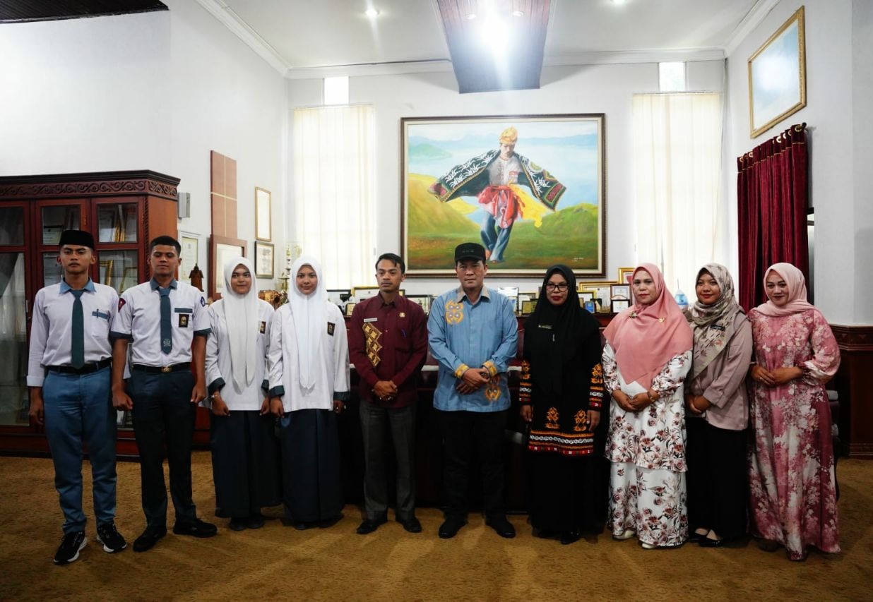 Bupati Haili Yoga lepas calon Paskibraka ke seleksi provinsi